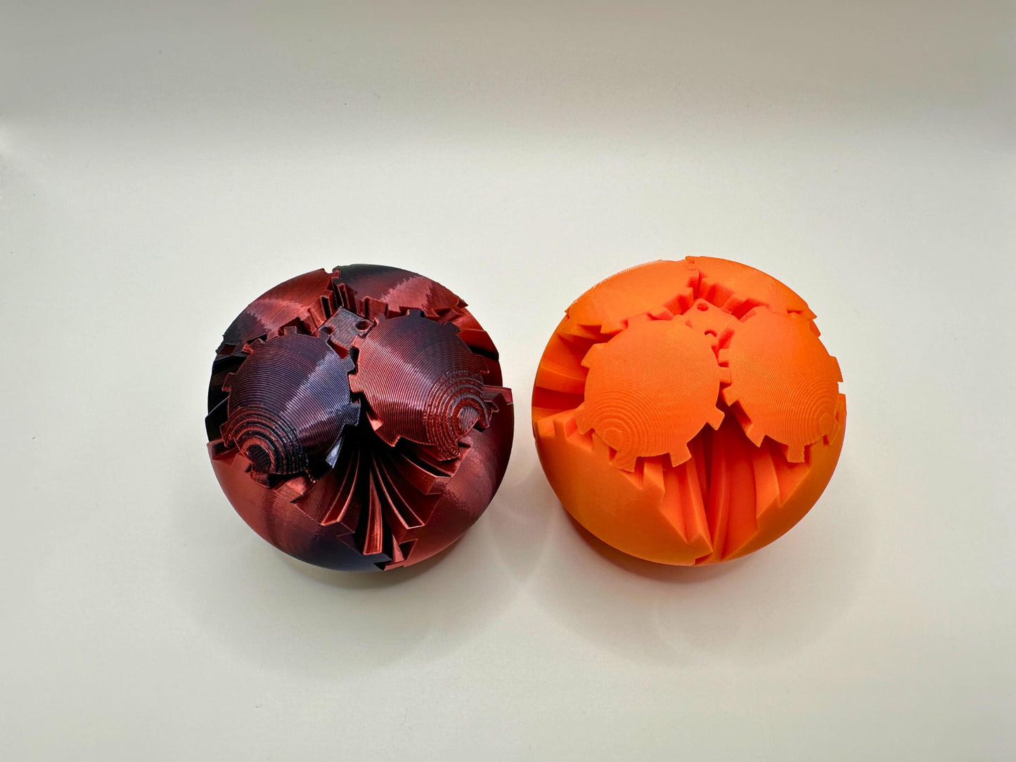 Gear Ball Fidget Toy – Colorful Spinning Sensory Ball for Stress Relief & Focus