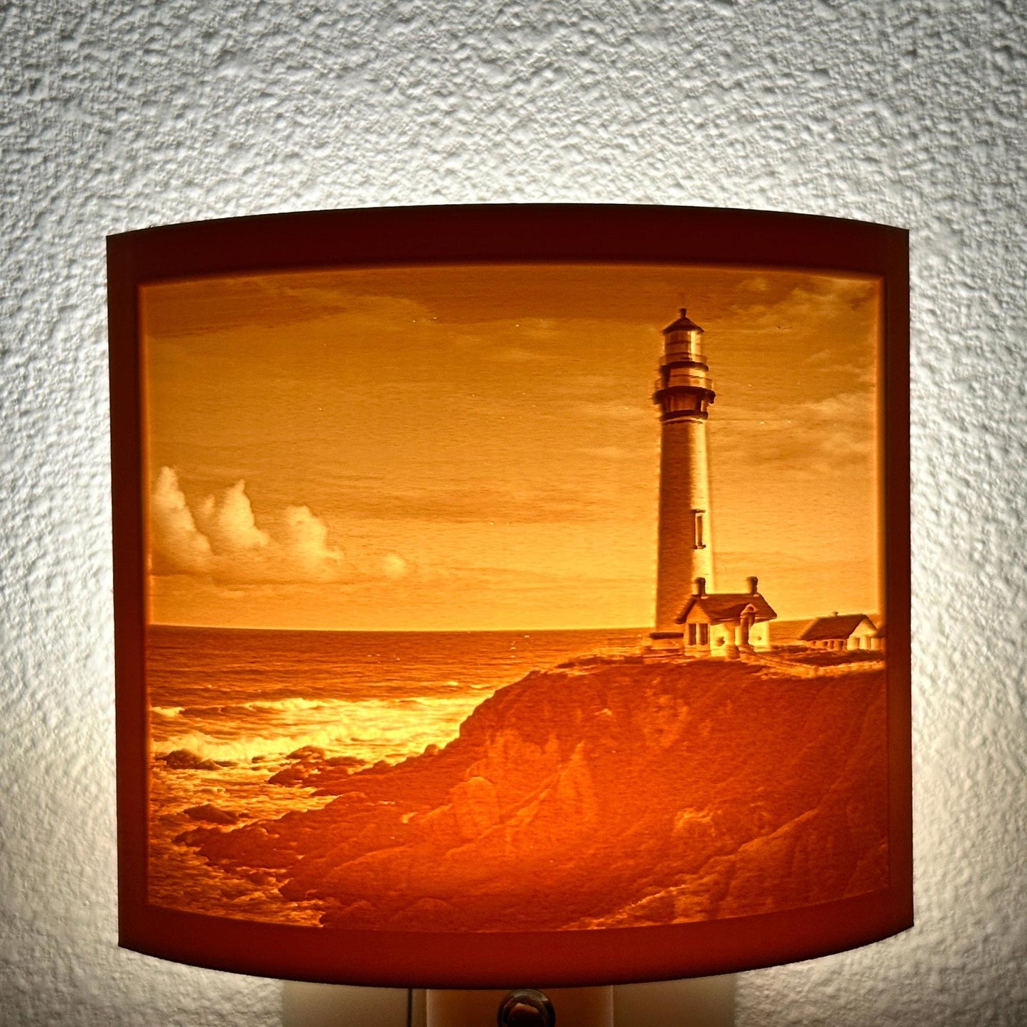 Lighthouse Night Light – Coastal Ocean Cliff Scene