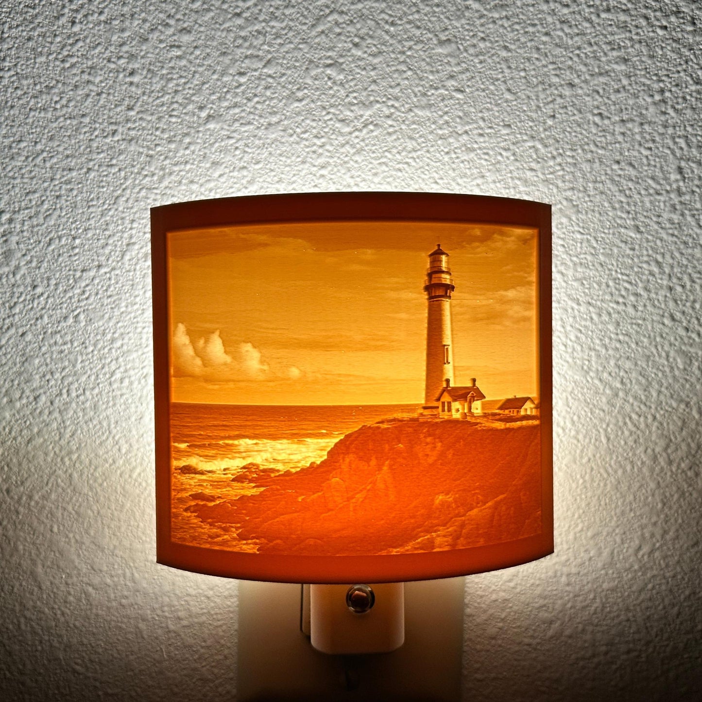 Lighthouse Night Light – Coastal Ocean Cliff Scene