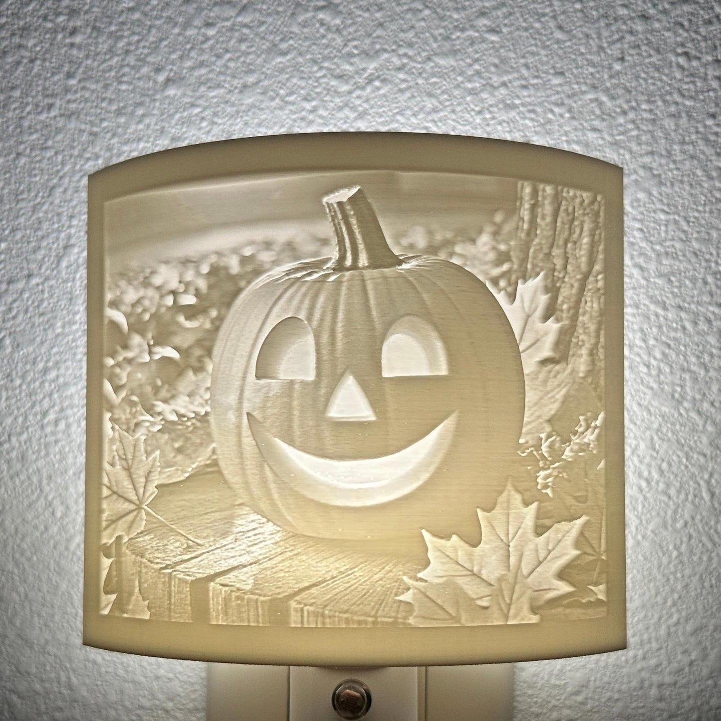 Smiling Jack O' Lantern Night Light: Whimsical Halloween Decor
