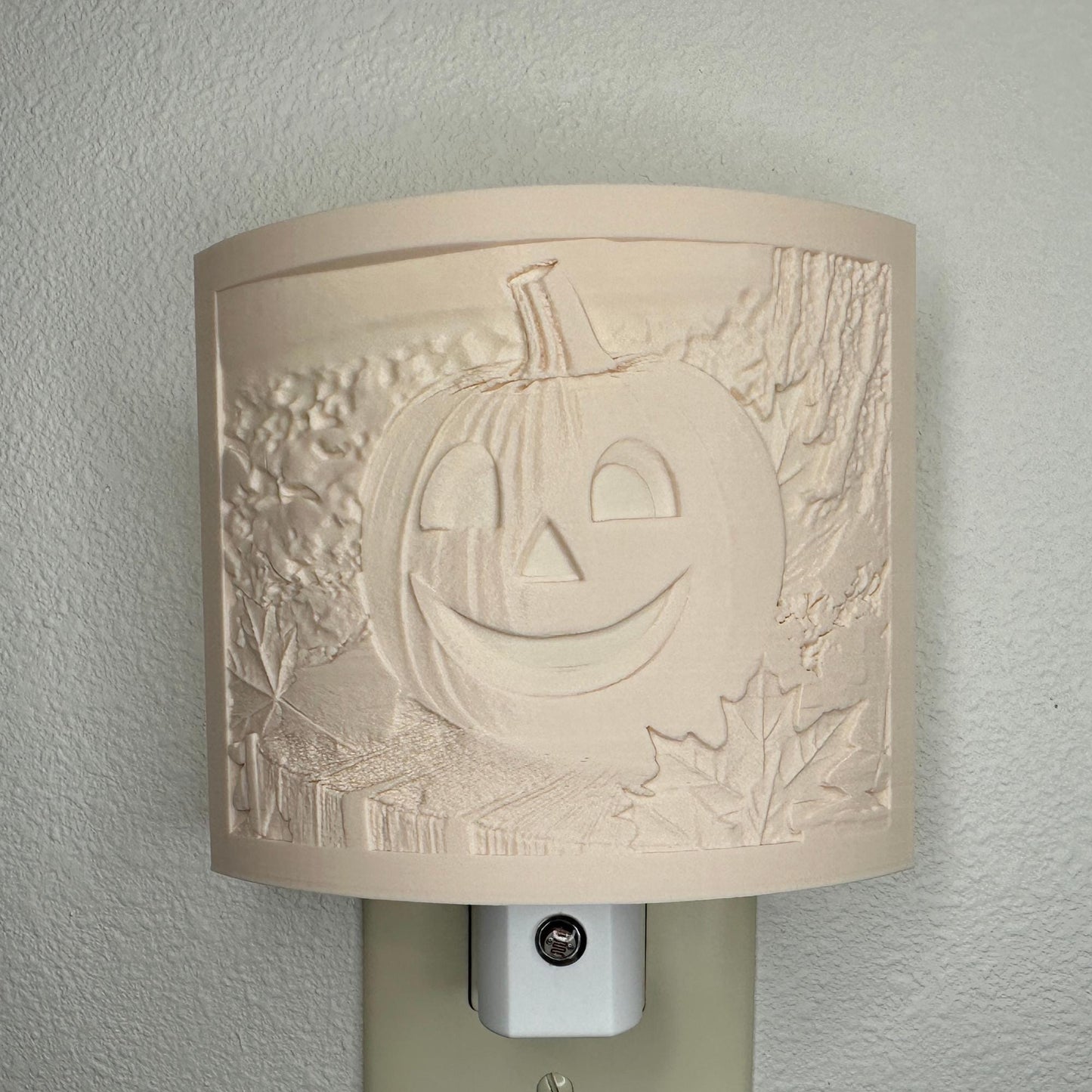 Smiling Jack O' Lantern Night Light: Whimsical Halloween Decor