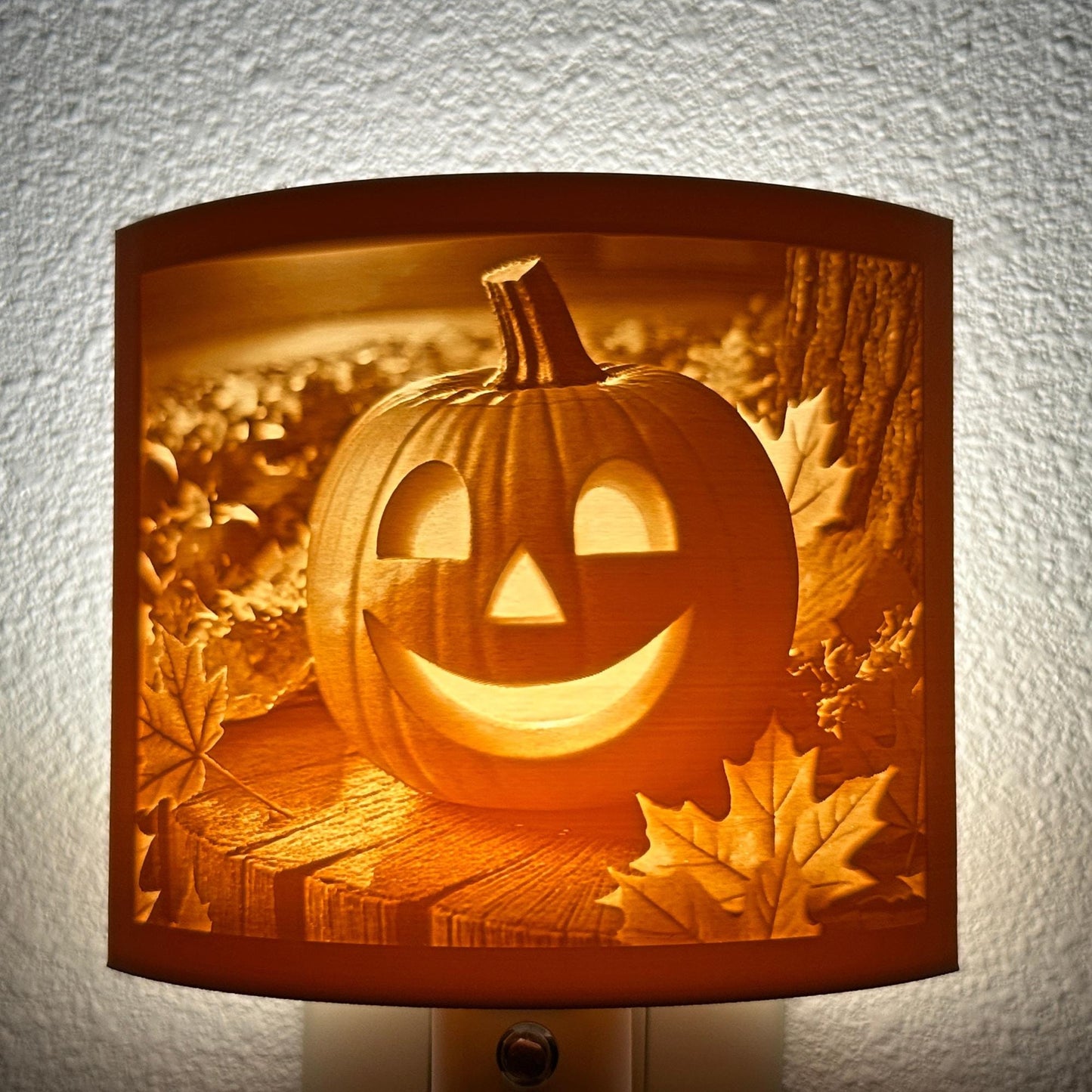 Smiling Jack O' Lantern Night Light: Whimsical Halloween Decor