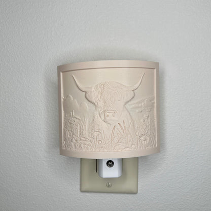 Highland Cow Night Light | Rustic Farmhouse LED Plug-In, Auto On/Off