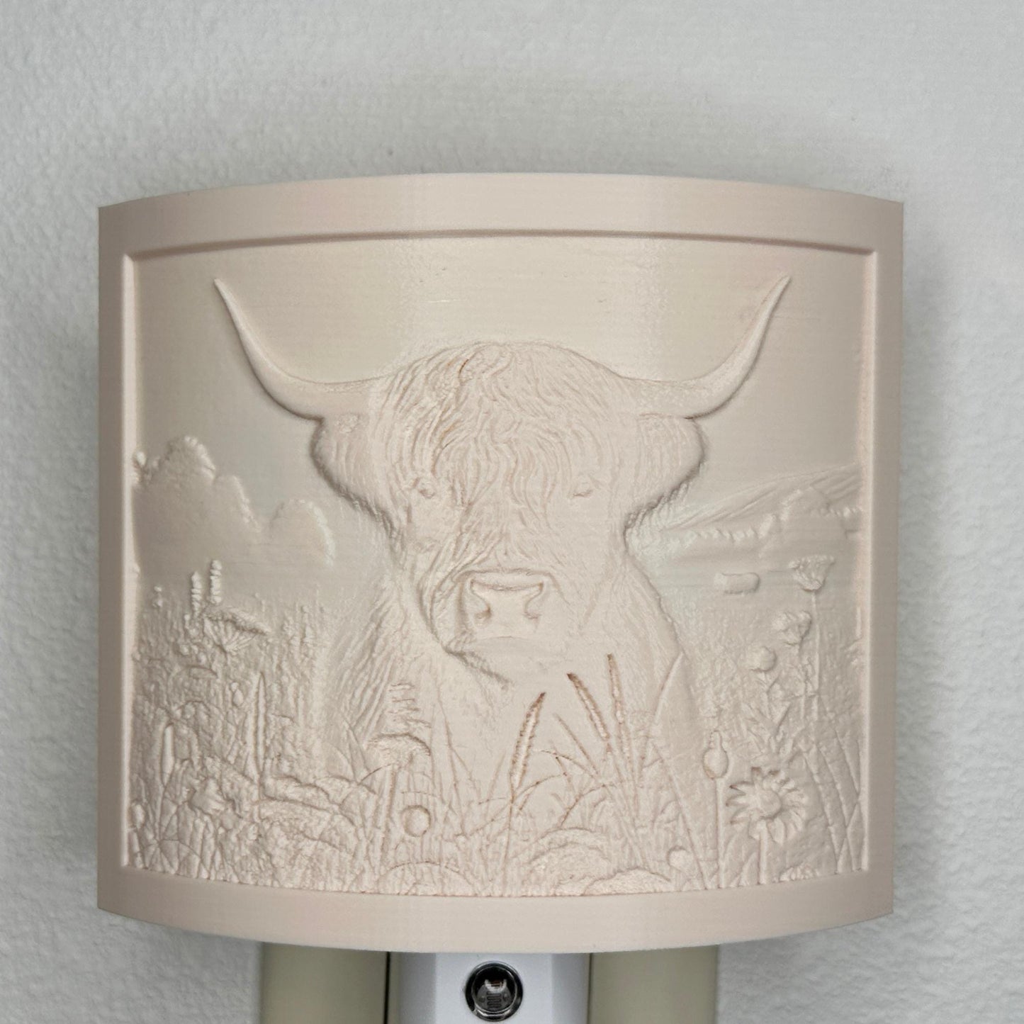 Highland Cow Night Light | Rustic Farmhouse LED Plug-In, Auto On/Off