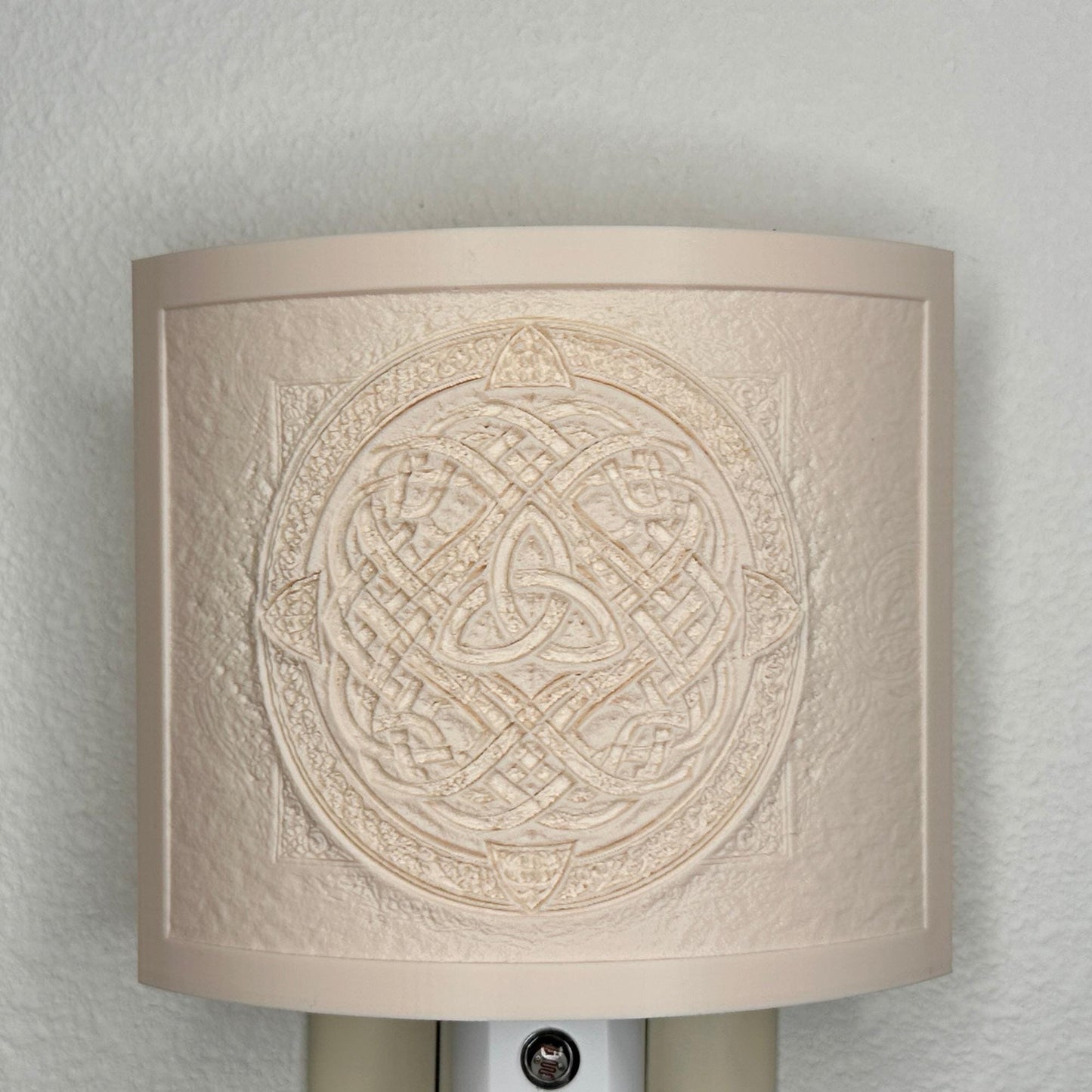 Celtic Knot Night Light – Auto On/Off Plug-In LED – Triquetra Wall Light