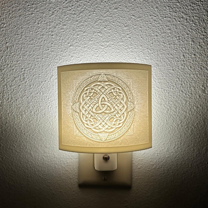 Celtic Knot Night Light – Auto On/Off Plug-In LED – Triquetra Wall Light