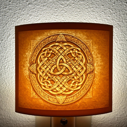 Celtic Knot Night Light – Auto On/Off Plug-In LED – Triquetra Wall Light