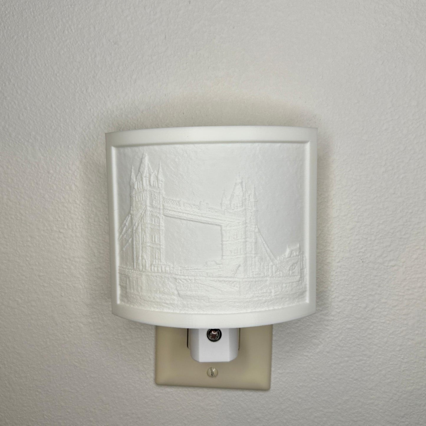 White Tower Bridge lithophane night light with embossed London bridge cityscape design, curved travel-themed decor for bedrooms, offices, hallways, or architecture lovers.